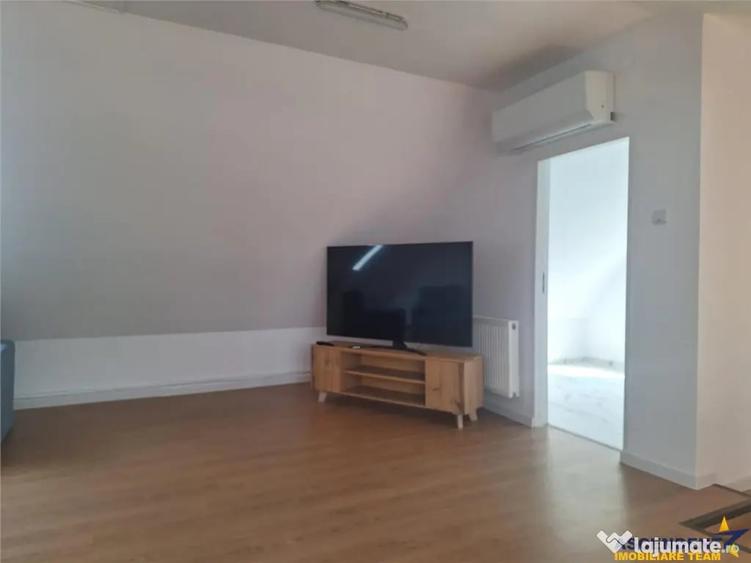 Casă cu 4 camere cu Teren 500 Mp în Central