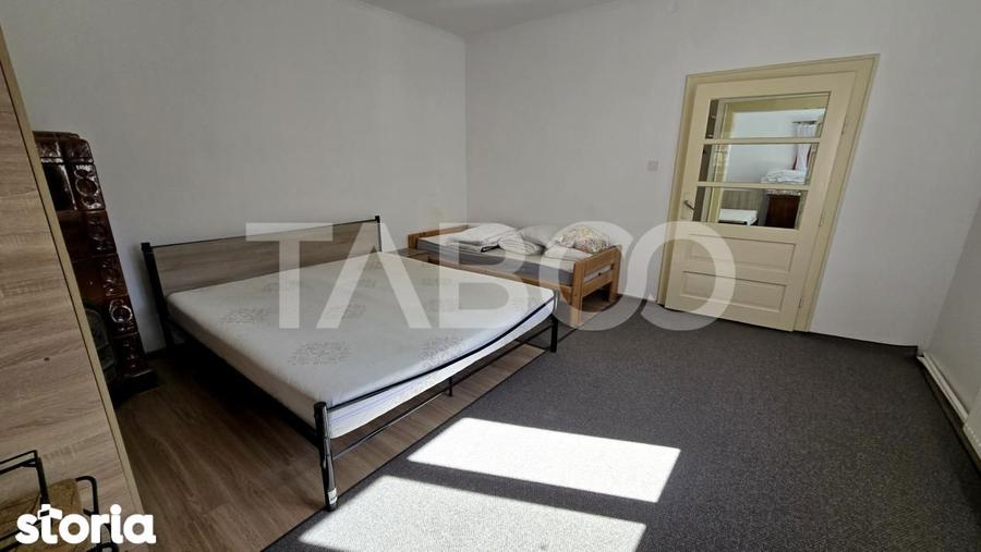 Casa individuala de vanzare 3 camere 2 bai garaj Piata Cluj - 15