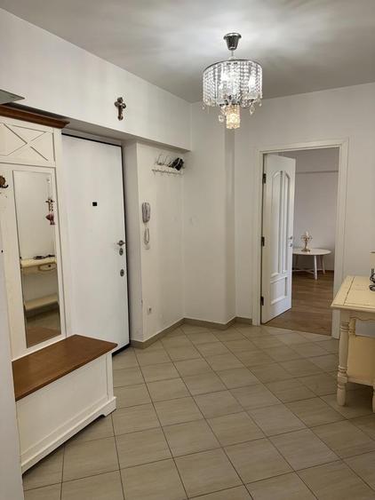 Apartament cu 2 camere decomandat, mobilat în P-ța Universității