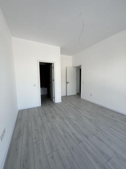 Apartament cu 3 camere decomandat în Theodor Pallady
