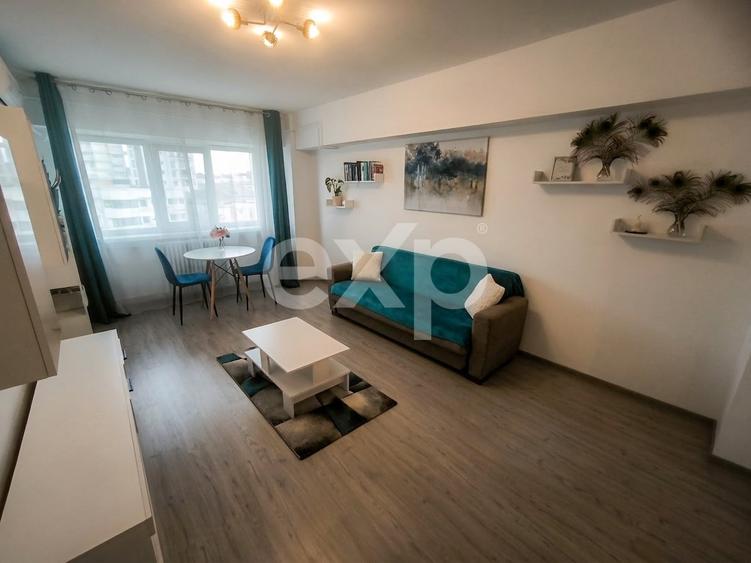 Apartament cu 4 camere decomandat, mobilat în Ultracentral
