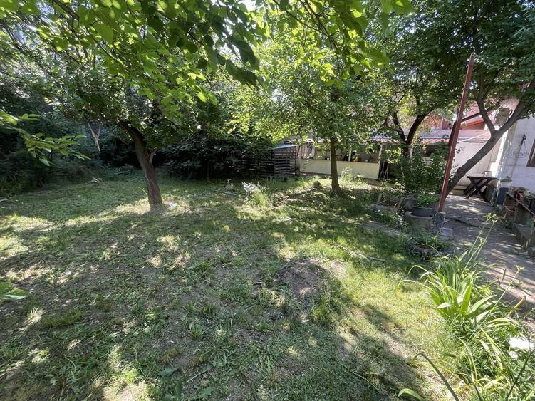 Casă individuală cu 3 camere cu Canalizare în Girocului