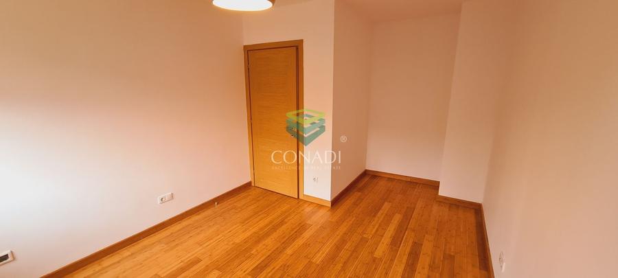 Duplex cu 5 camere cu Canalizare în Iancu Nicolae