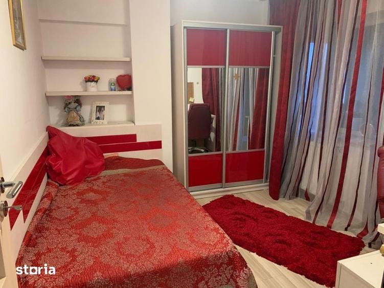 Apartament cu 3 camere decomandat în Babadag