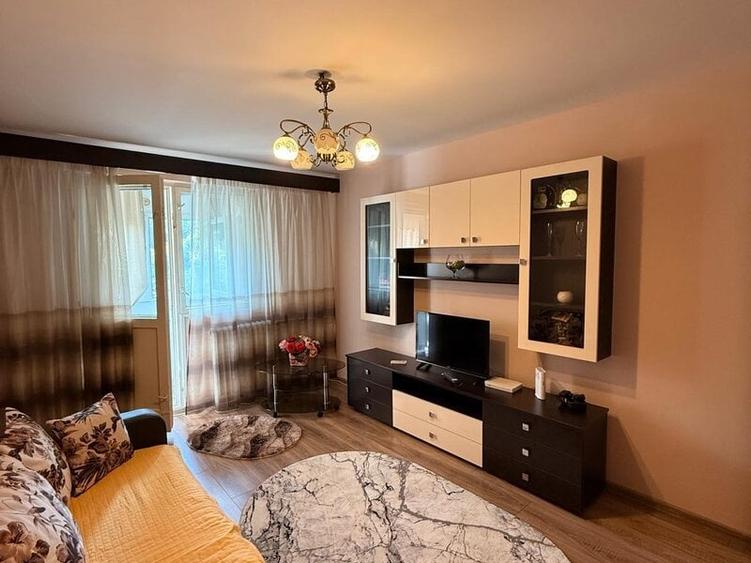 Apartament cu 2 camere decomandat în Doamna Ghica
