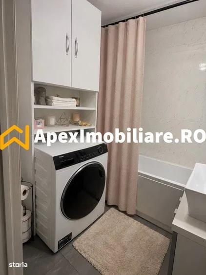 Apartament cu 3 camere semidecomandat în Timpuri Noi