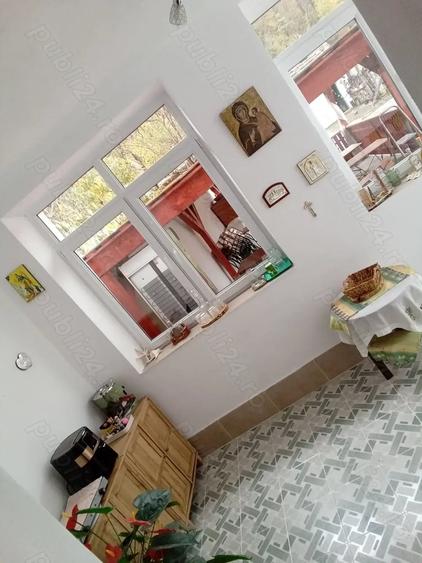 Casă cu 3 camere în Gârliște