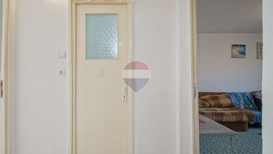 Apartament cu 2 camere decomandat în Gemenii