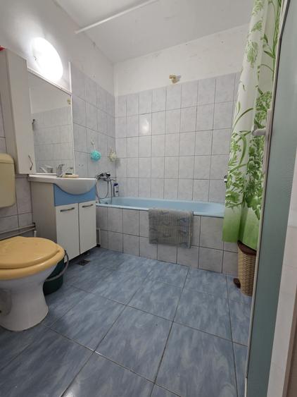 Apartament cu 3 camere în Piața Nouă
