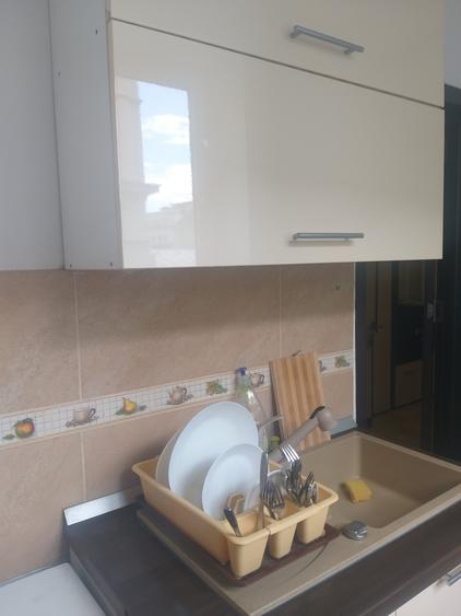 Garsonieră decomandată, mobilată în Universitate