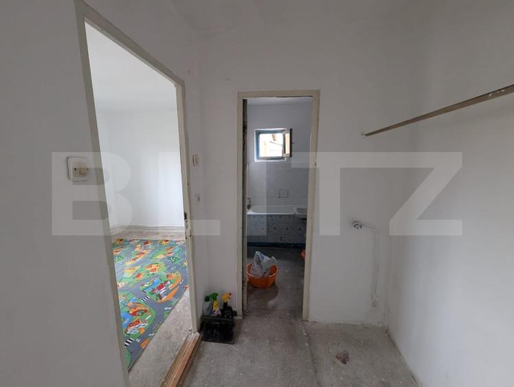 Apartament de vanzare, 50 mp, zona Cetate - 4
