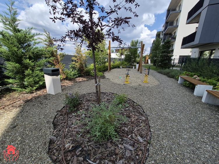 Apartament cu 3 camere decomandat, mobilat în Doamna Ghica
