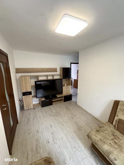 Apartament cu 3 camere în Vitan