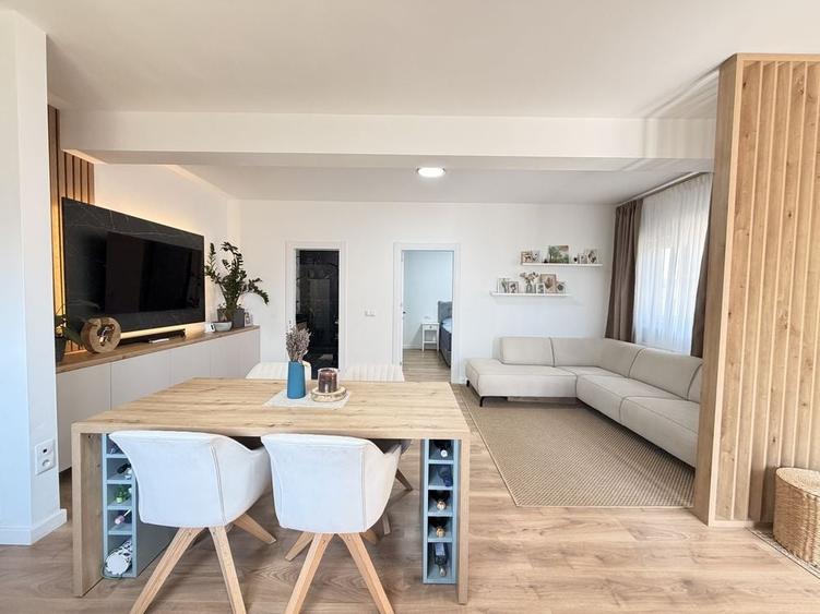 Apartament cu 2 camere decomandat în Sânpetru