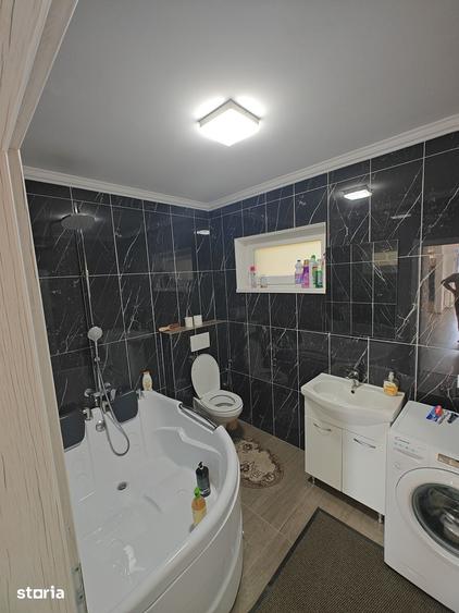 Casă cu 4 camere cu Teren 1027 Mp în Miroslava