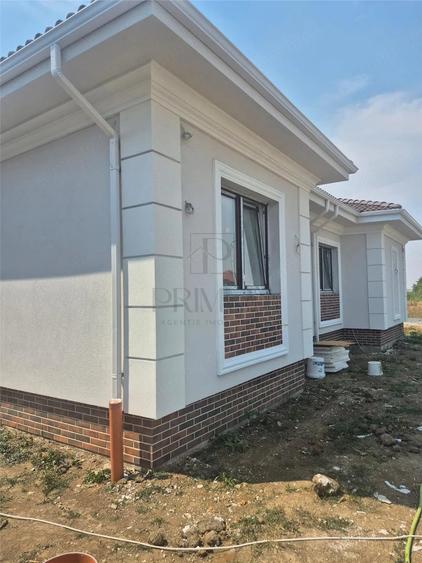 Duplex parter - 2 dormitoare - zona foarte buna - 9