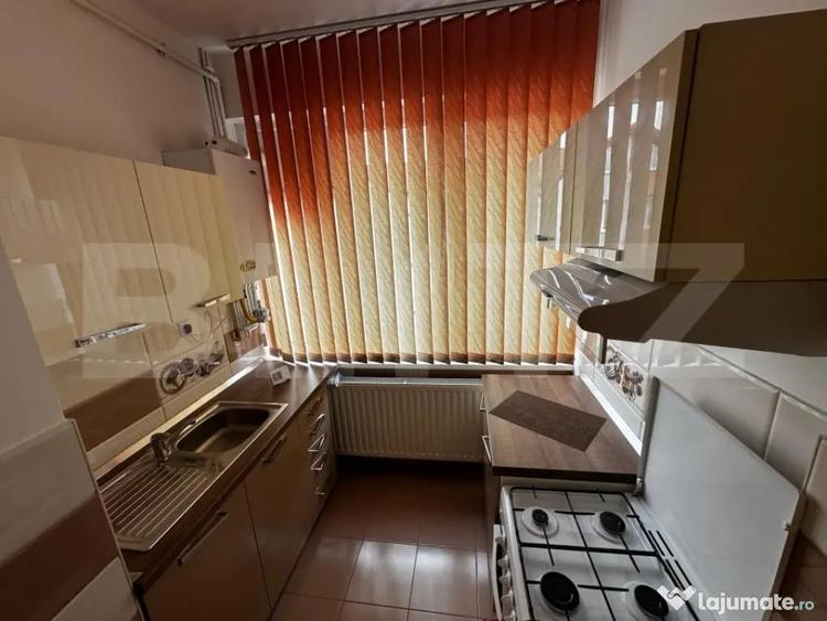 Apartament de vanzare cu 4 camere, 145 mp, zona Anghel Sali - 10