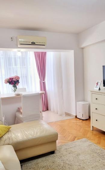 Universitate,ultracentral,victoriei ,sala palatului - 4