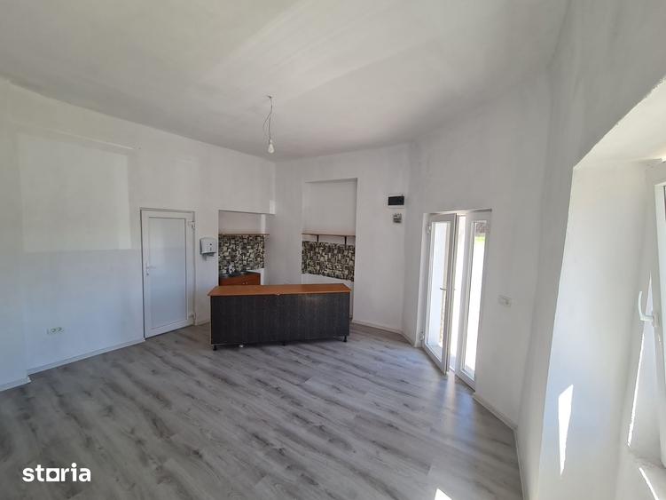 Spațiu comercial, de 62 mp, în Pâncota