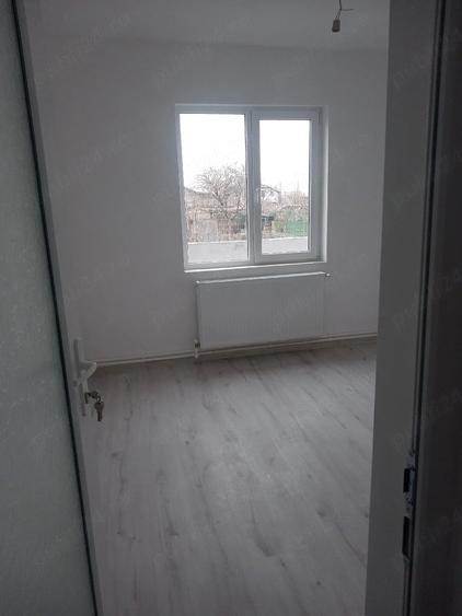 Casă cu Teren 240 Mp în Lumina