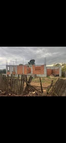 Casă cu 4 camere în Suraia