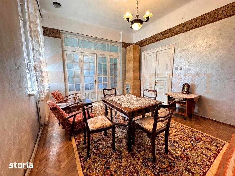 Casă cu 8 camere cu Teren 274 Mp în Tomis II