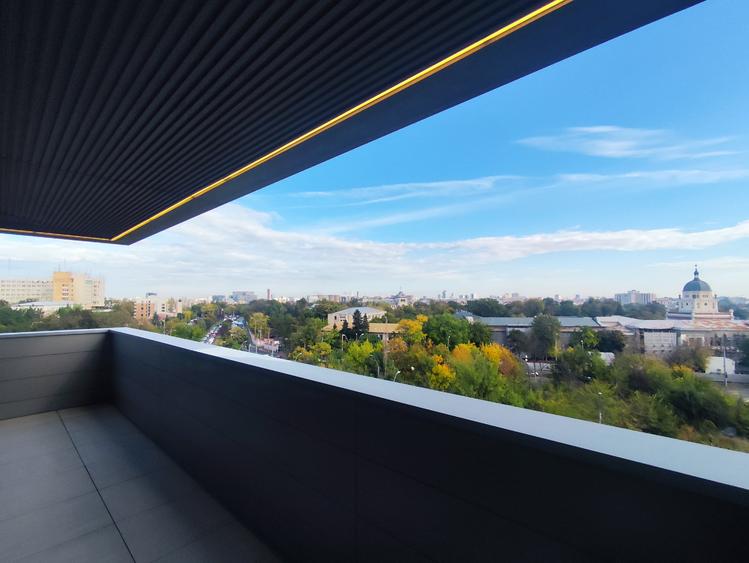 Apartament cu 3 camere decomandat în Cotroceni