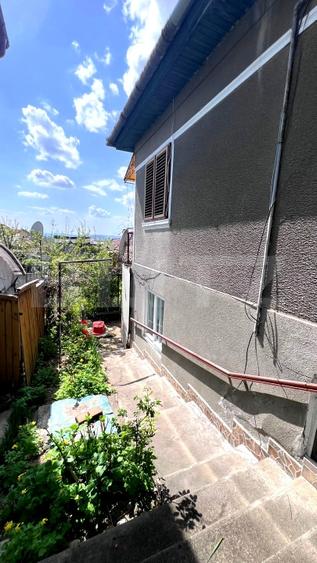 Casă individuală cu 4 camere cu Canalizare în Blaj