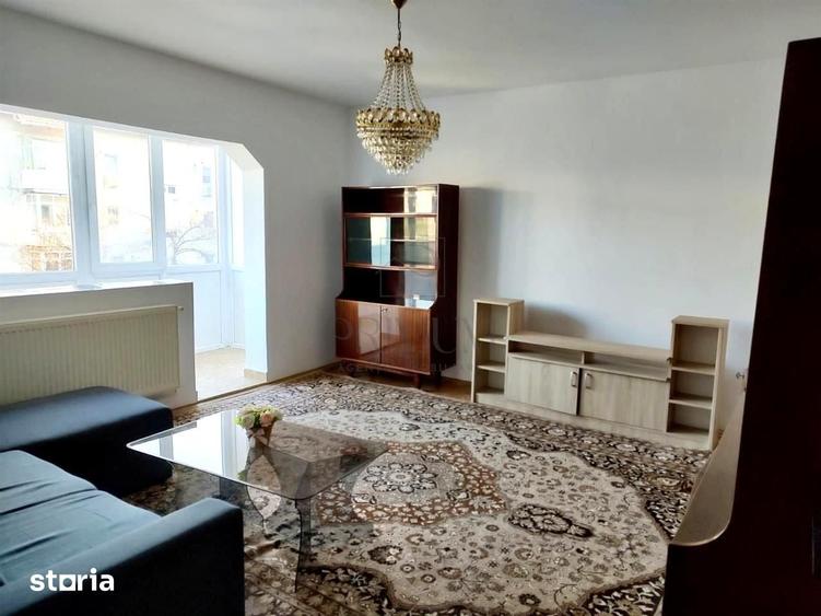 Apartament cu 4 camere decomandat în Girocului — fotografia 3