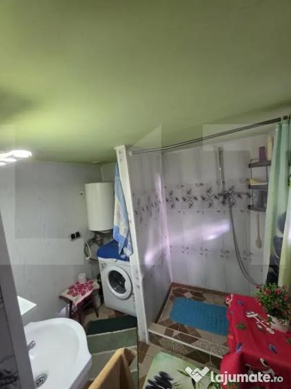 Casă cu 3 camere cu Teren 4669 Mp în Leț