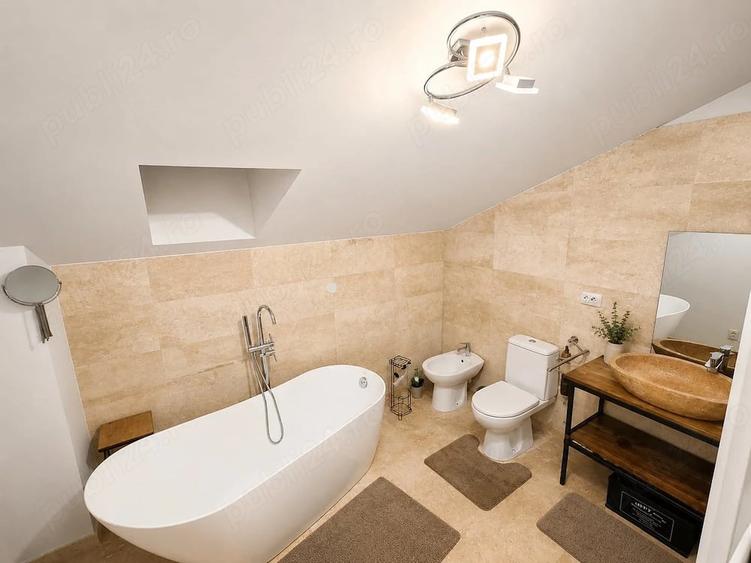 Casă cu Teren 3600 Mp în Bejan