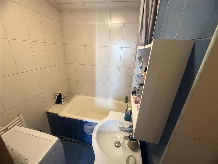 Apartament cu 2 camere decomandat, mobilat în Galata