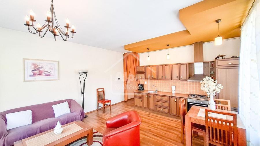 Apartament cu 2 camere decomandat în Centrul Istoric