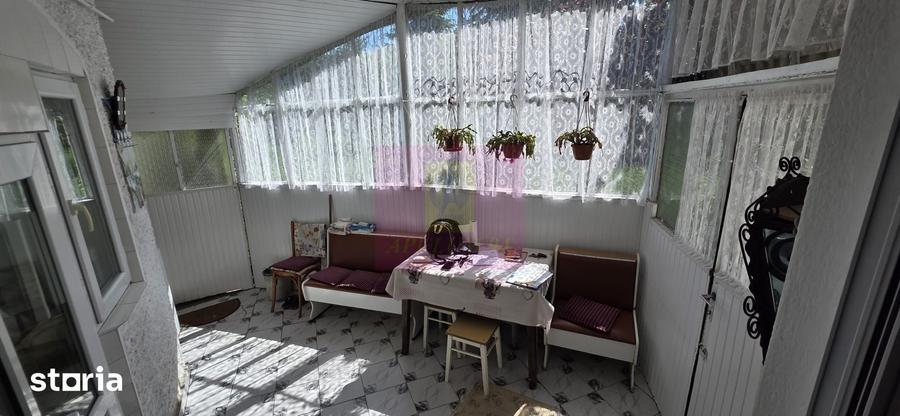 Casă cu 5 camere cu Teren 330 Mp în Slobozia