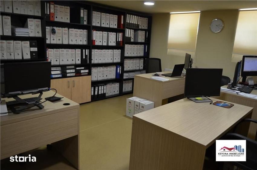 Spațiu comercial, de 70 mp, în Central