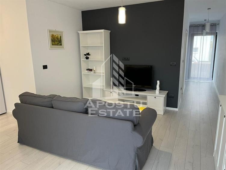 Apartament cu 3 camere semidecomandat, mobilat în Ghiroda