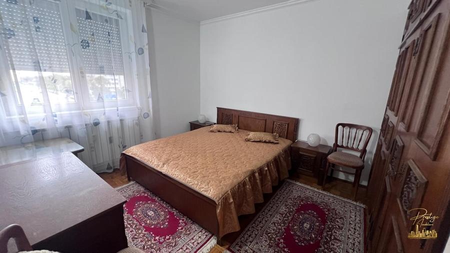 Apartament cu 3 camere decomandat, mobilat în Central