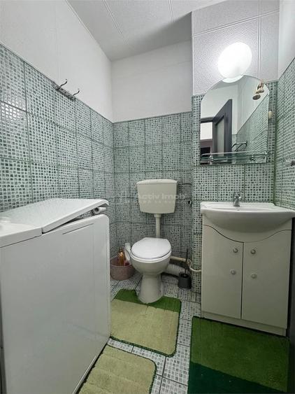 Apartament cu 3 camere decomandat în Zarand