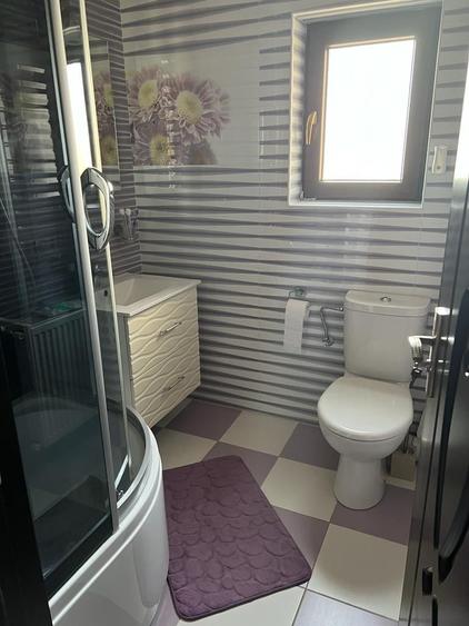 Casă cu 5 camere cu Teren 400 Mp în Central