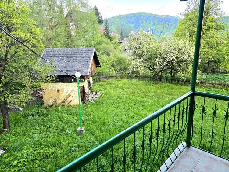 Casă cu 4 camere în Bușteni