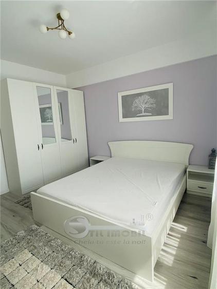 Apartament cu 3 camere semidecomandat, mobilat în Aeroport