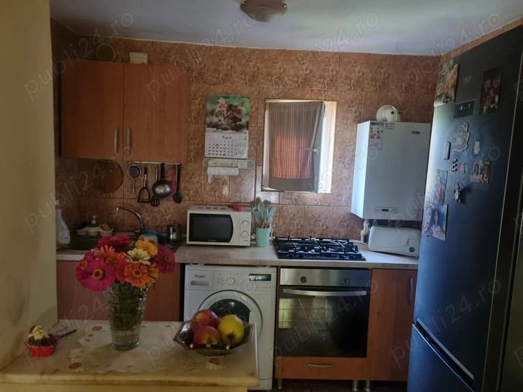Casă cu 5 camere cu Teren 680 Mp în Km 5