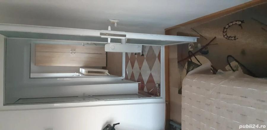 Apartament cu 4 camere semidecomandat în Big