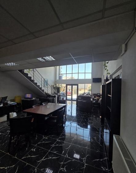 Spațiu comercial, de 270 mp, în Central