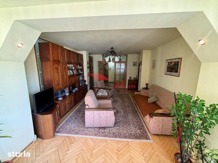 Apartament cu 3 camere decomandat în Ultracentral