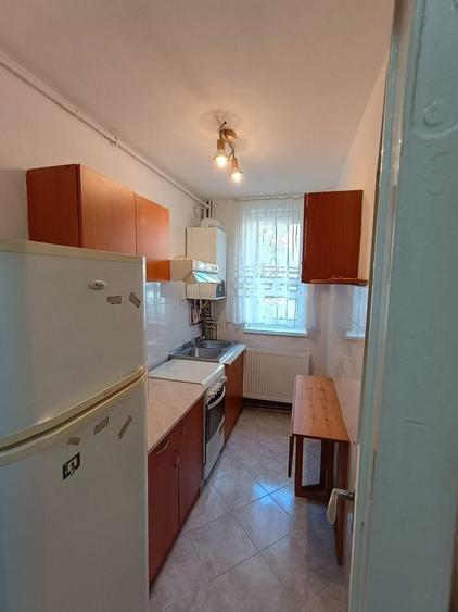 Inchiriez Ap 2 camere semidecomandat in Sibiu str luptei - 3