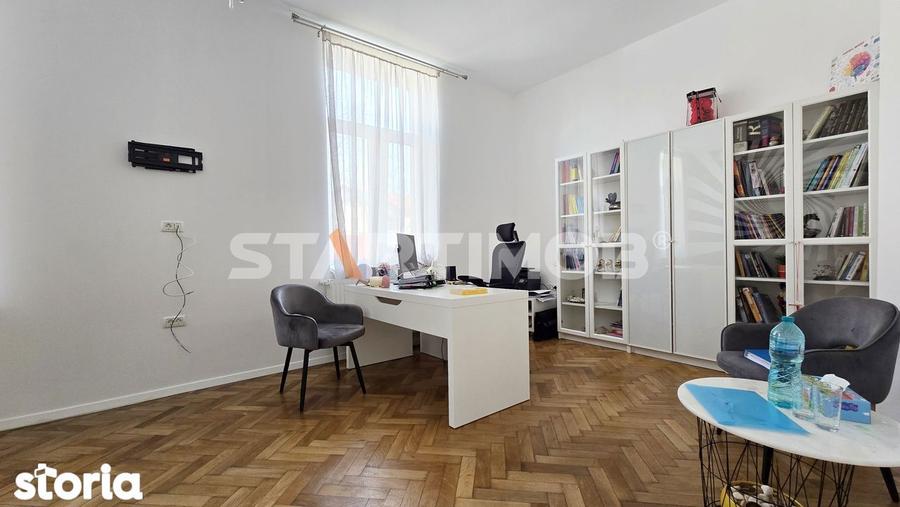 Apartament cu 4 camere în Central