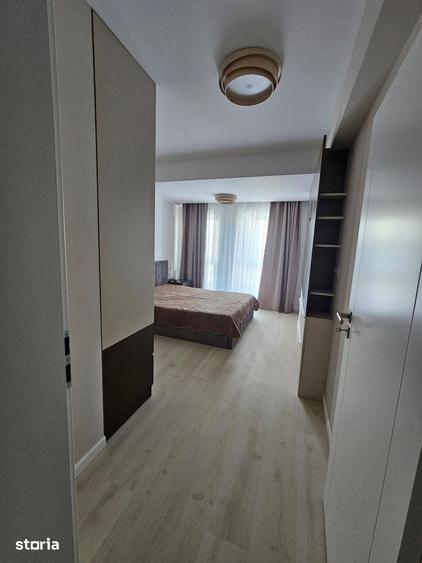 Apartament cu 2 camere decomandat în Calea București