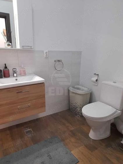 Apartament cu 2 camere decomandat în Florești