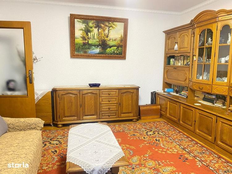 Apartament cu 3 camere decomandat în George Enescu
